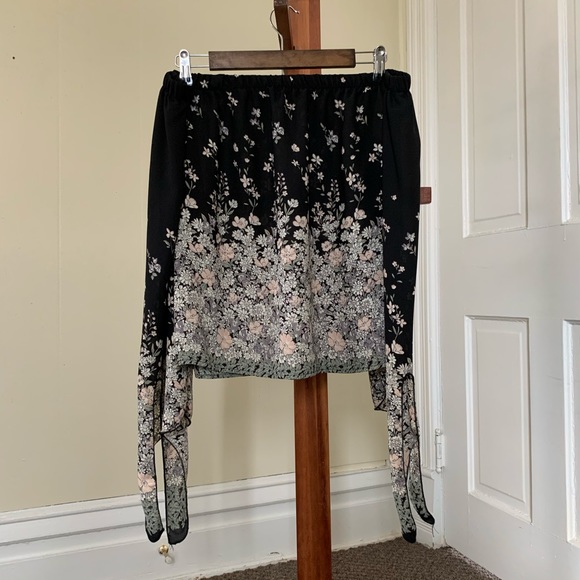 Charlotte Russe Tops - Charlotte Russe Off The Shoulder Top